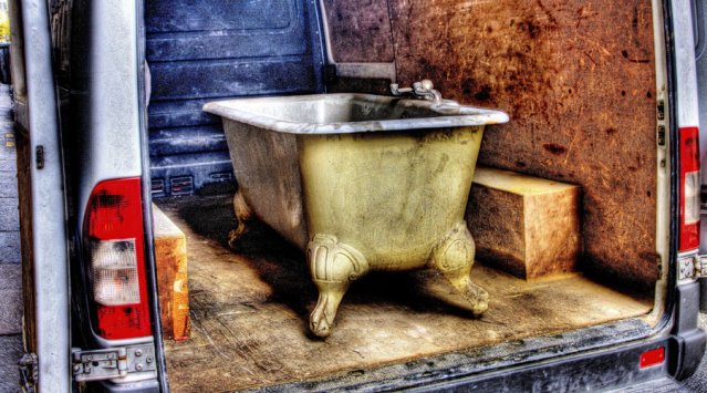 Vieux bain sur pattes