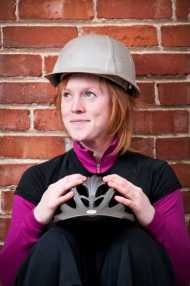 chantier ecolo : Elle vous fait découvrir la construction écologique à vélo  