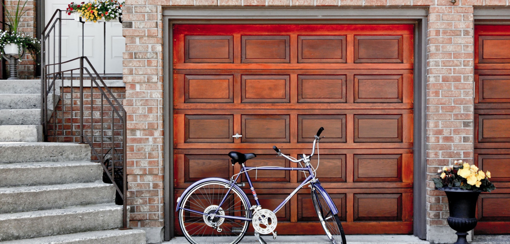 Isolation portes de garage : plaques de polystyrène