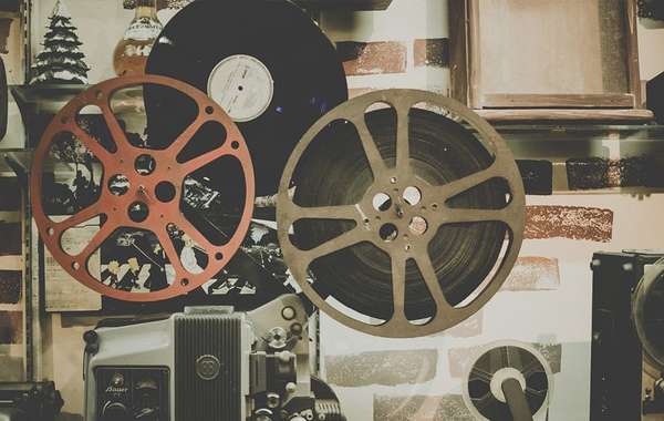 Offre de stage en cinéma: élaboration d'une série de capsules vidéos