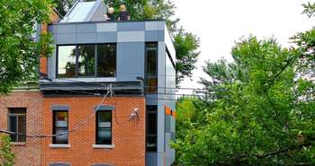 Agrandissement avec l'ajout d'un étage au bâtiment