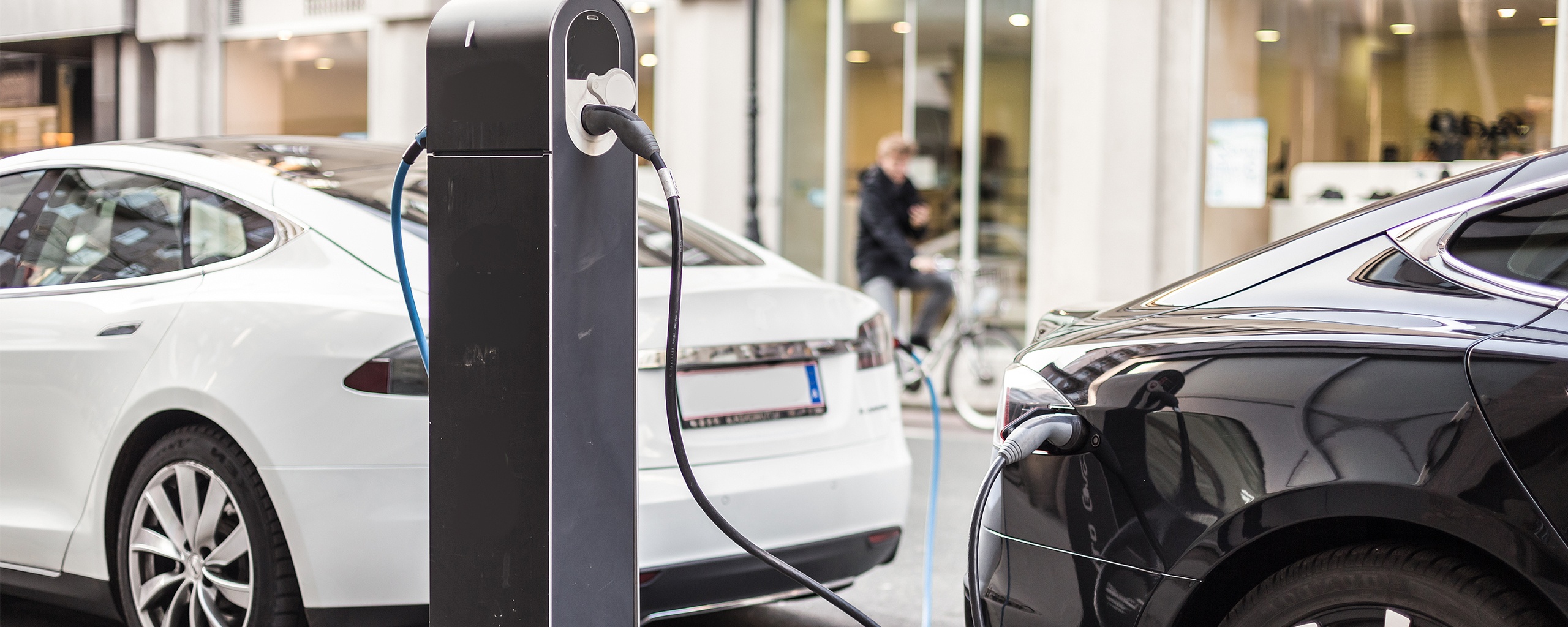 Un nouveau standard pour la recharge sans fil des voitures