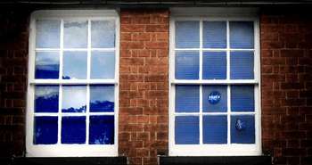 Ajouts aux fenêtres pour contrôle de l'éblouissement, intimité, etc.