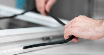 Pour améliorer l'étanchéité à l'air, l'intégrité des joints d'étanchéi