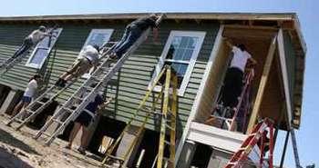 Aux Etats-Unis, travaux collectifs de peinture