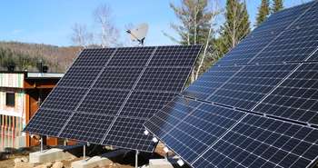 Un chalet autonome en énergie: panneaux solaires
