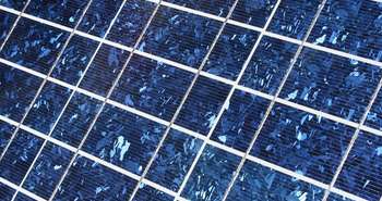 Comment la lumière peut-elle se transformer en électricité