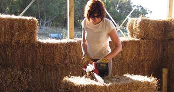 En Australie Occidentale, une autoconstruction en ballot de paille