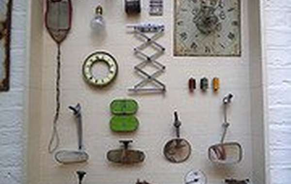 Objets trouvés et mis en scène.