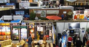 Le Salon Chalets et Maisons de campagne et le Salon Ville et Banlieue