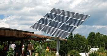 Panneau photovoltaïque aux Écoumènes, dans Lanaudière