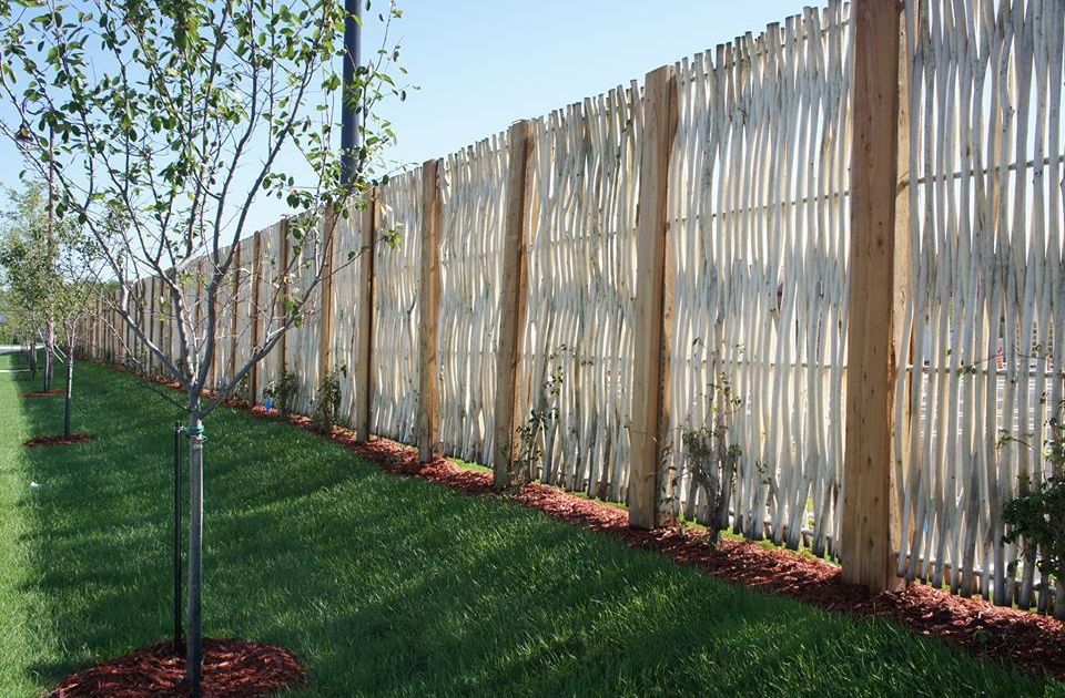 Piquet clôture châtaignier  Kenzaï Matériaux Écologiques
