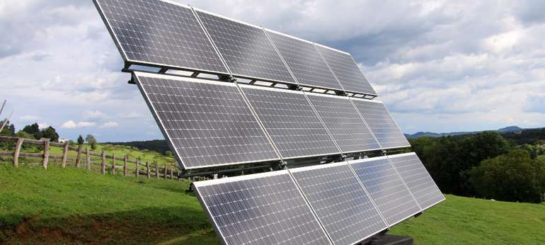 Panneaux solaires PV sur support