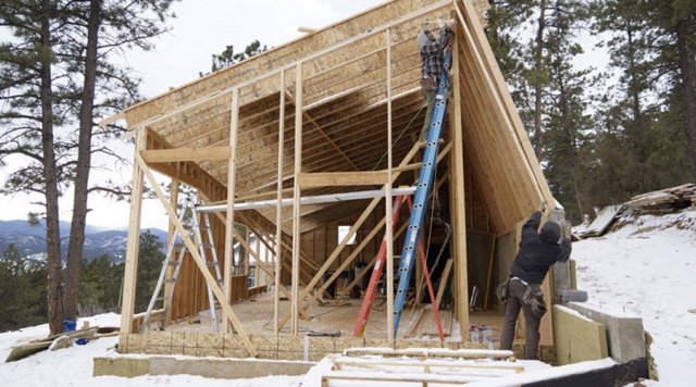 Maison passive, charpente à la forme très traditionnelle