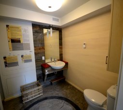 Salle de bain de la maison ERE 132 